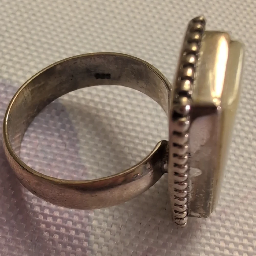 Sterling Silver Elegant Rectangular Statement MOP Ring - Picture 7 of 7